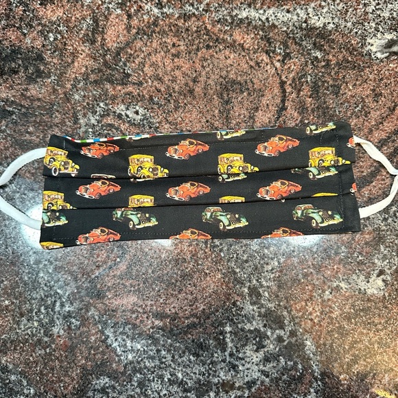 Handmade reusable face mask- adult size - Picture 2 of 3